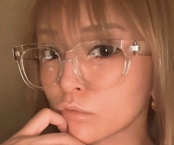 浜崎あゆみの別人説の真相！時系列で徹底解説するとまさかの事実が